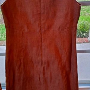 Size 8 gold lined dress